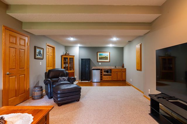 10610 Pinnacle Way, Woodbury, MN 55129