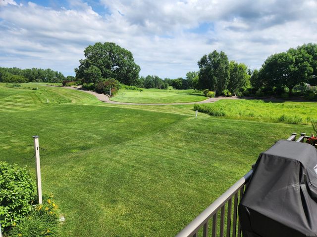 10610 Pinnacle Way, Woodbury, MN 55129