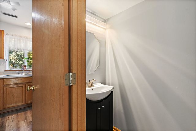 2573 Canyon Drive, Plainfield, IL 60586