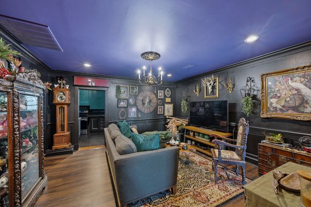 315 W 12th St, Columbia, TN 38401