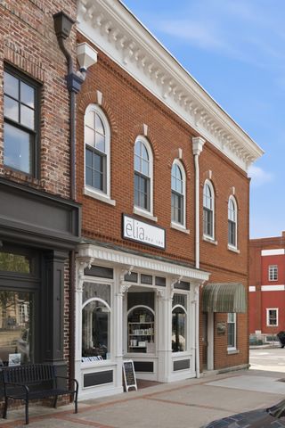 315 W 12th St, Columbia, TN 38401