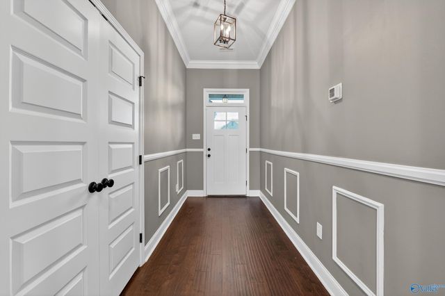 128 Elledge Farm Drive, Hazel Green, AL 35750