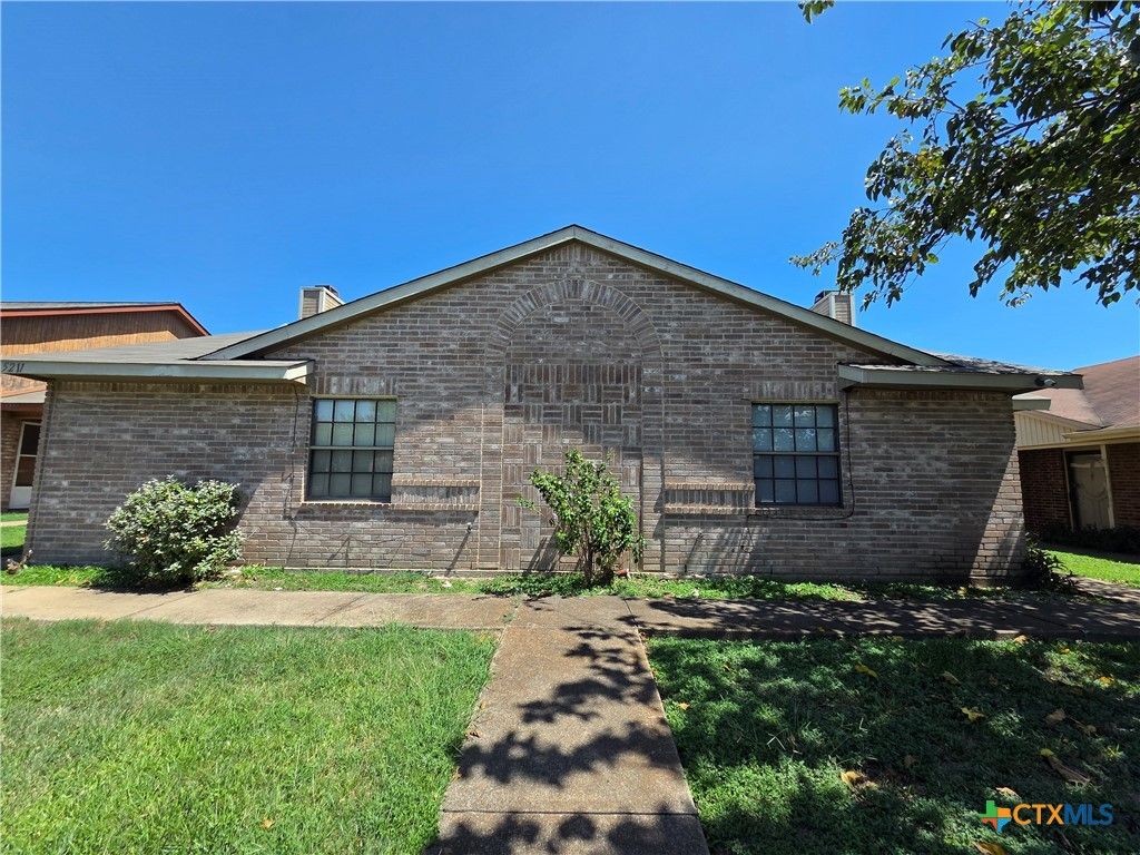 5211 & 5213 Canyon Creek Drive, Temple, TX 76502