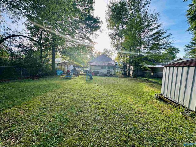 904 Spruce Street, Gadsden, AL 35901