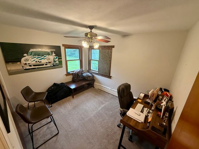 1270 Benson Lane, Green Oaks, IL 60048