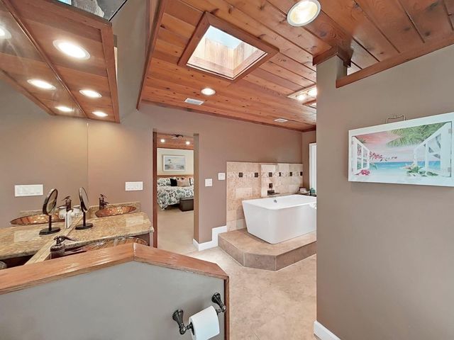 18835 TRACER DRIVE, Lutz, FL 33549