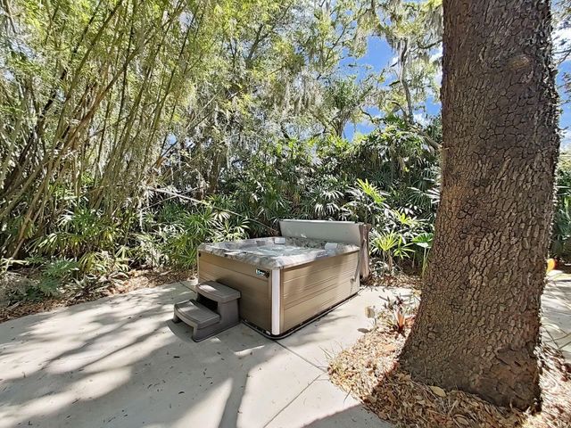 18835 TRACER DRIVE, Lutz, FL 33549