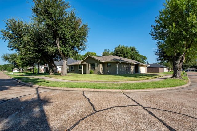 1121 Phyllis Street, Deer Park, TX 77536