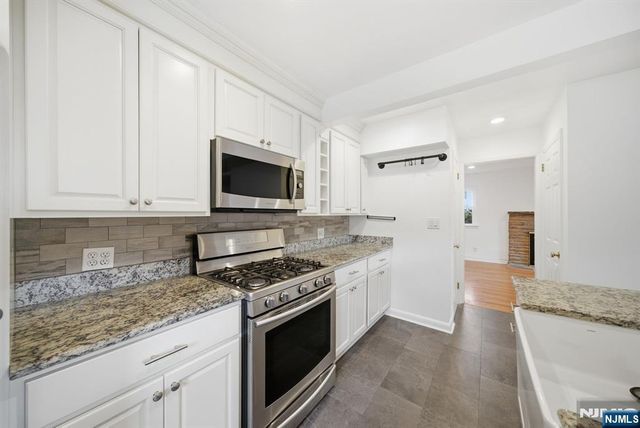 61 Rose Street, Cresskill, NJ 07626