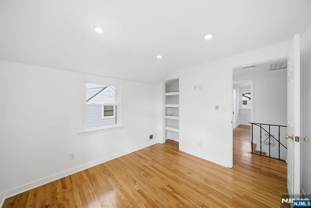 61 Rose Street, Cresskill, NJ 07626