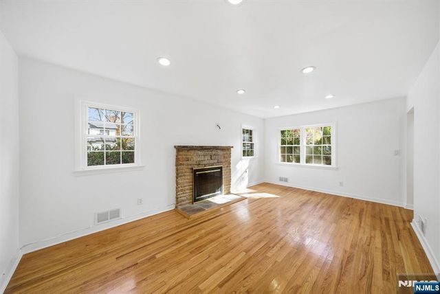 61 Rose Street, Cresskill, NJ 07626