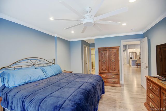 2 Spruce Place, Bohemia, NY 11716