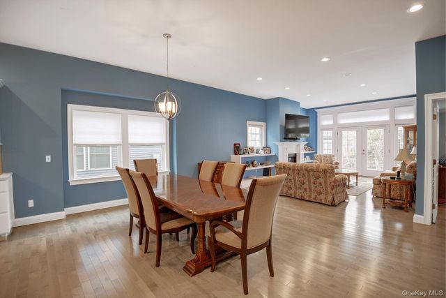 2 Spruce Place, Bohemia, NY 11716