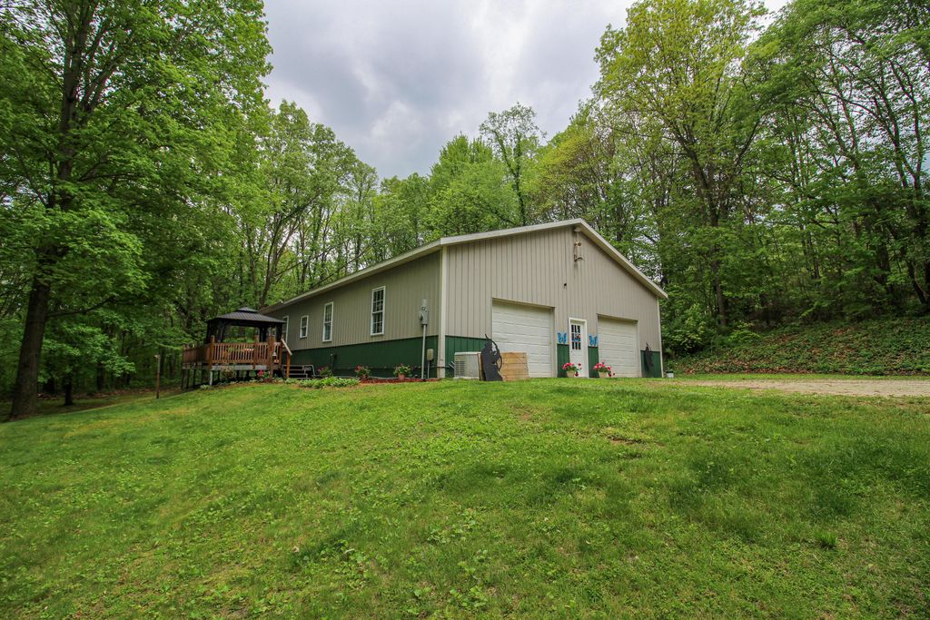 11111 Born Street, Three Rivers, MI 49093