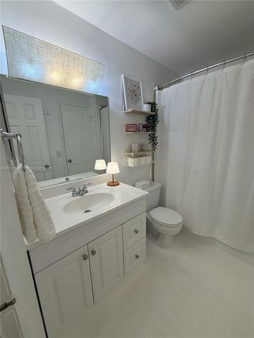 15650 SW 80th Street F-208, Miami, FL 33193