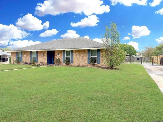 1141 Aurora Pl, Baton Rouge, LA 70806