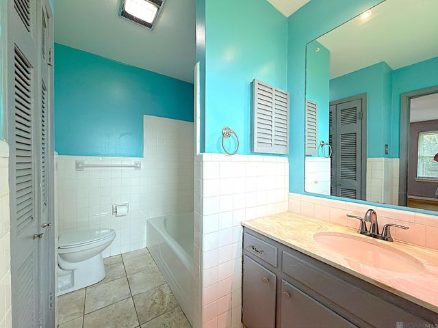 1141 Aurora Pl, Baton Rouge, LA 70806