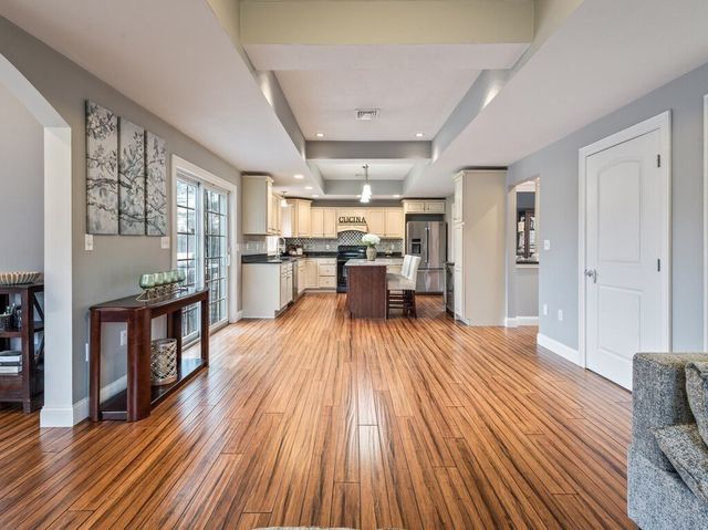 32 Jennings Rd, Charlton, MA 01507