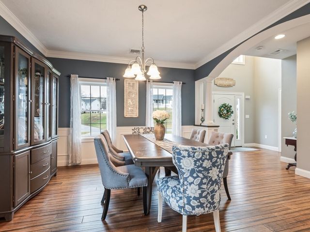 32 Jennings Rd, Charlton, MA 01507