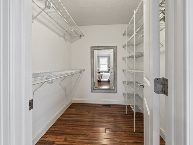 32 Jennings Rd, Charlton, MA 01507