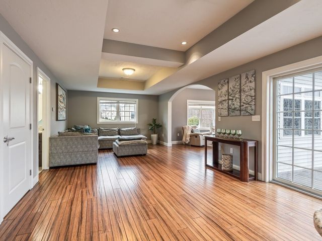 32 Jennings Rd, Charlton, MA 01507