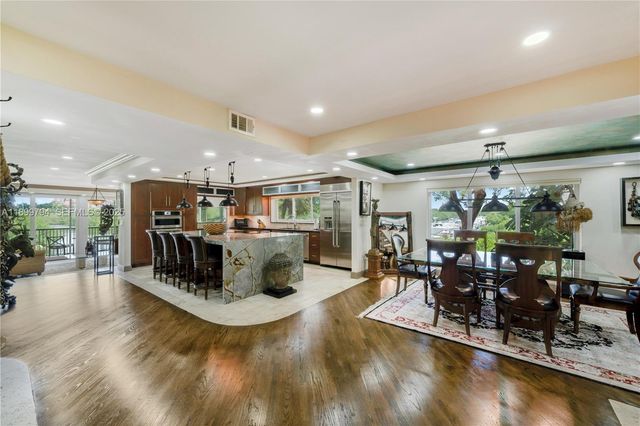6100 Paradise Point Drive, Palmetto Bay, FL 33157