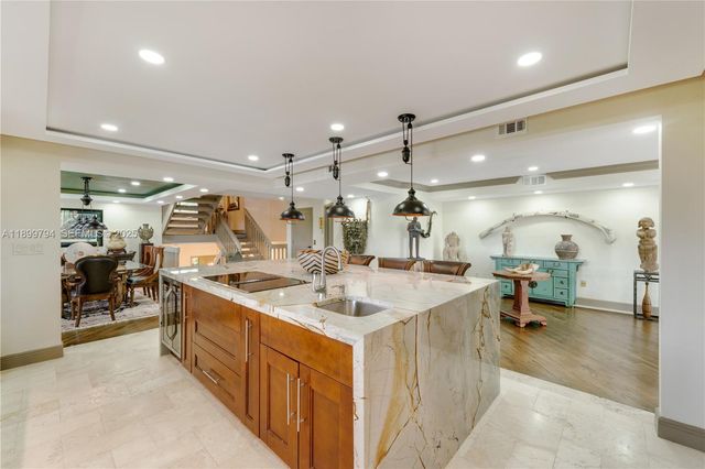 6100 Paradise Point Drive, Palmetto Bay, FL 33157