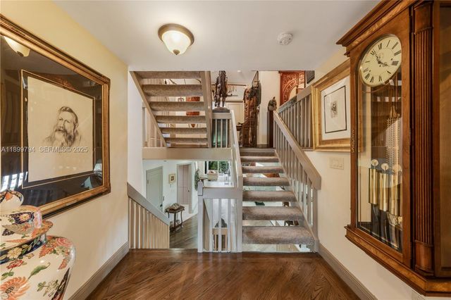 6100 Paradise Point Drive, Palmetto Bay, FL 33157
