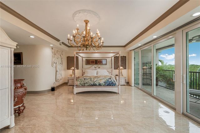 6100 Paradise Point Drive, Palmetto Bay, FL 33157