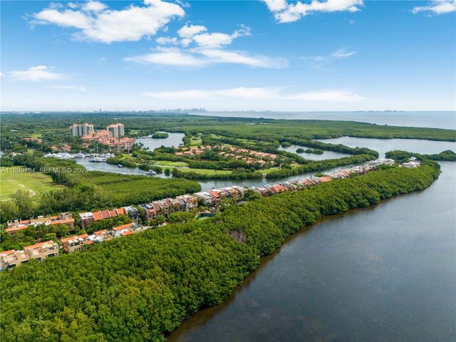 6100 Paradise Point Drive, Palmetto Bay, FL 33157