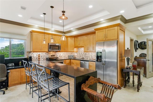 6100 Paradise Point Drive, Palmetto Bay, FL 33157