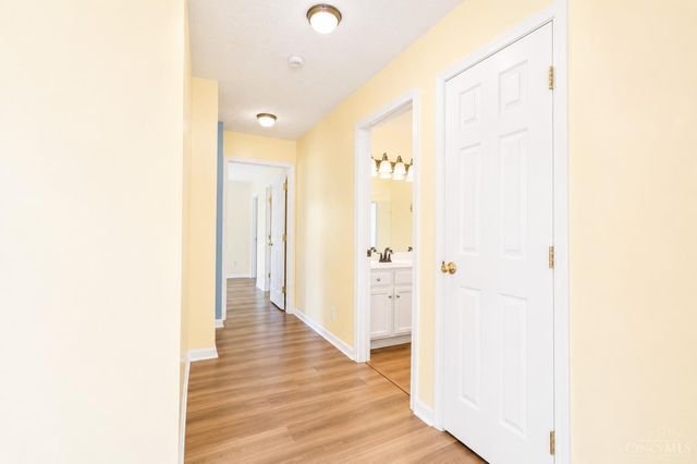 5664 Oakview Terrace, Liberty Twp, OH 45011