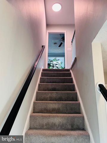 436 THOMPSON CIR, Colonial Beach, VA 22443