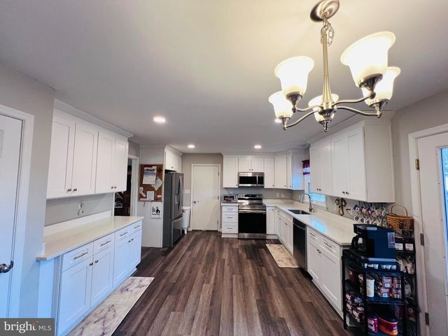 436 THOMPSON CIR, Colonial Beach, VA 22443