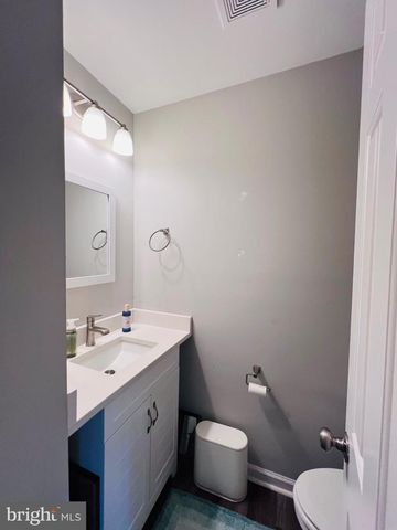 436 THOMPSON CIR, Colonial Beach, VA 22443