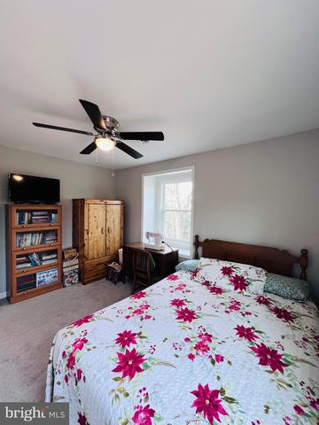 436 THOMPSON CIR, Colonial Beach, VA 22443