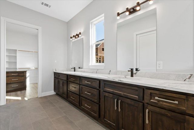 103 Arborvita PL, Bastrop, TX 78602