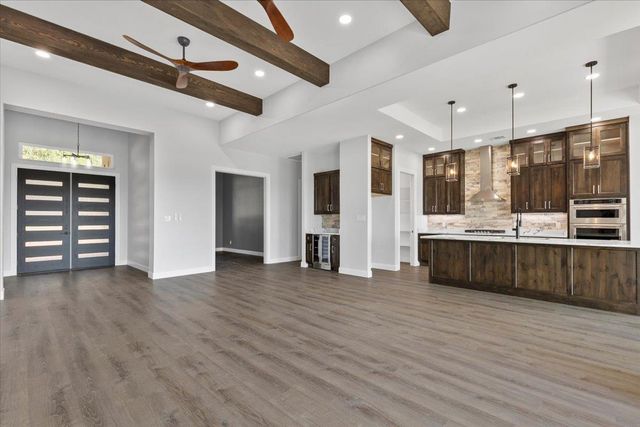 103 Arborvita PL, Bastrop, TX 78602