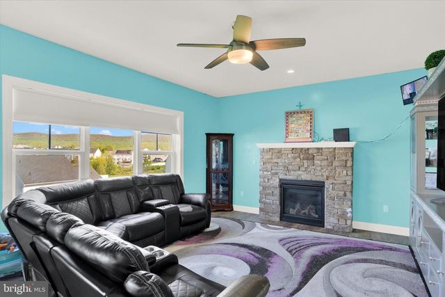 105 S SOUTH MOUNTAIN DRIVE, Carlisle, PA 17013