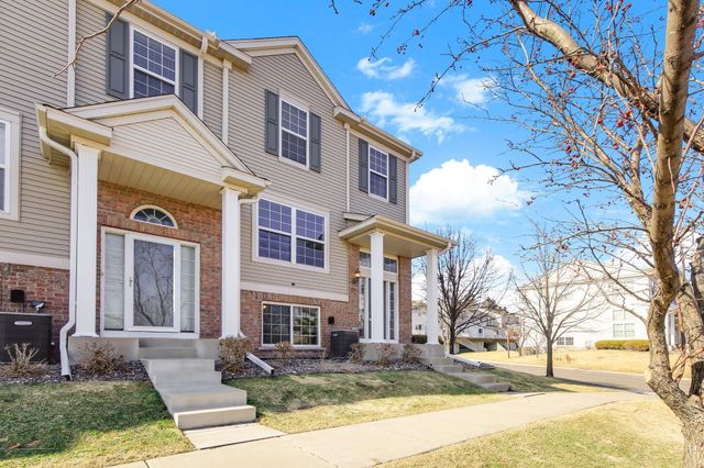891 Ledgestone Drive, Mahtomedi, MN 55115