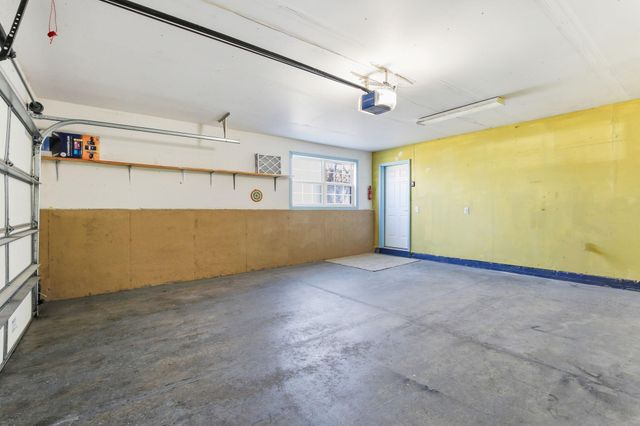 891 Ledgestone Drive, Mahtomedi, MN 55115