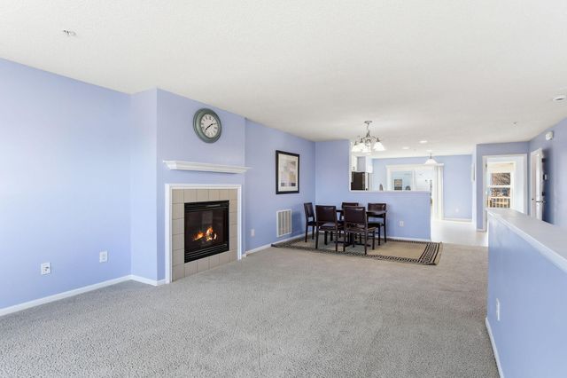 891 Ledgestone Drive, Mahtomedi, MN 55115