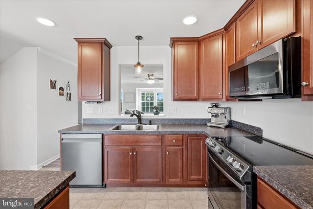 45 BRITANIA CT, Martinsburg, WV 25405