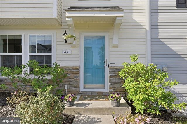 45 BRITANIA CT, Martinsburg, WV 25405