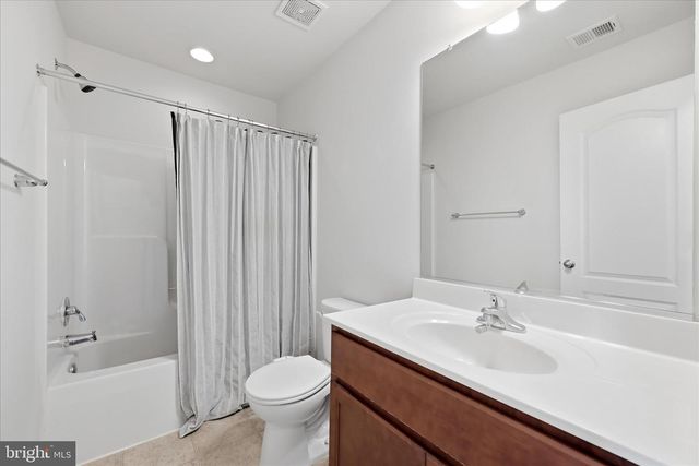 45 BRITANIA CT, Martinsburg, WV 25405