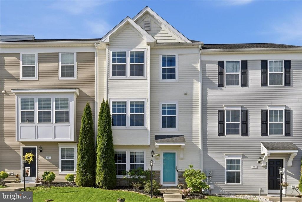 45 BRITANIA CT, Martinsburg, WV 25405