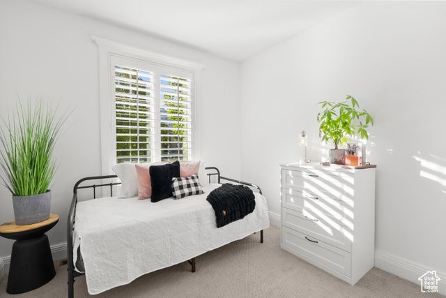 5982 N ROLLINS RANCH RD, Mountain Green, UT 84050