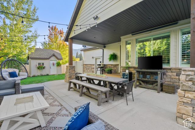 5982 N ROLLINS RANCH RD, Mountain Green, UT 84050