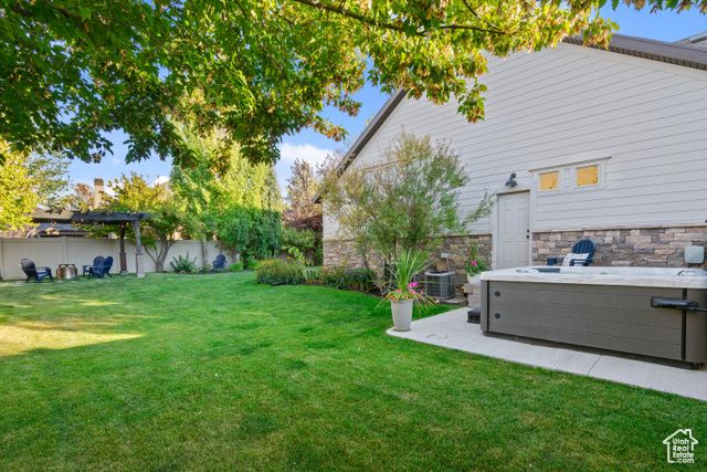 5982 N ROLLINS RANCH RD, Mountain Green, UT 84050