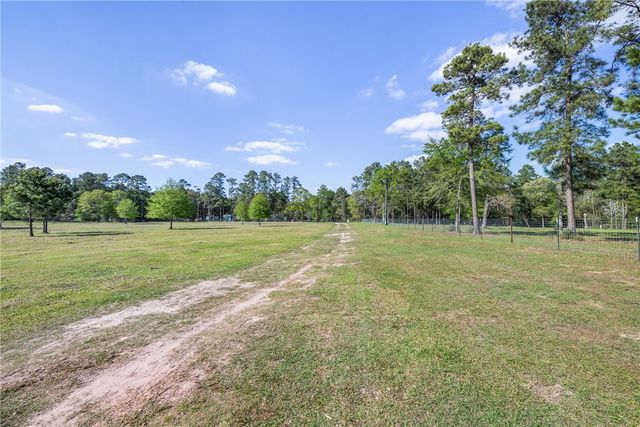5890 Magan Road, Waller, TX 77484